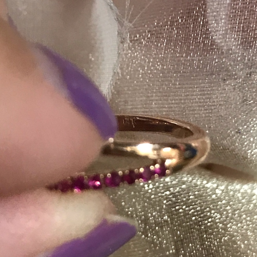 14K ROSE GOLD AND RUBY SPLIT SHANK RING (7.25) - Picture 13 of 14